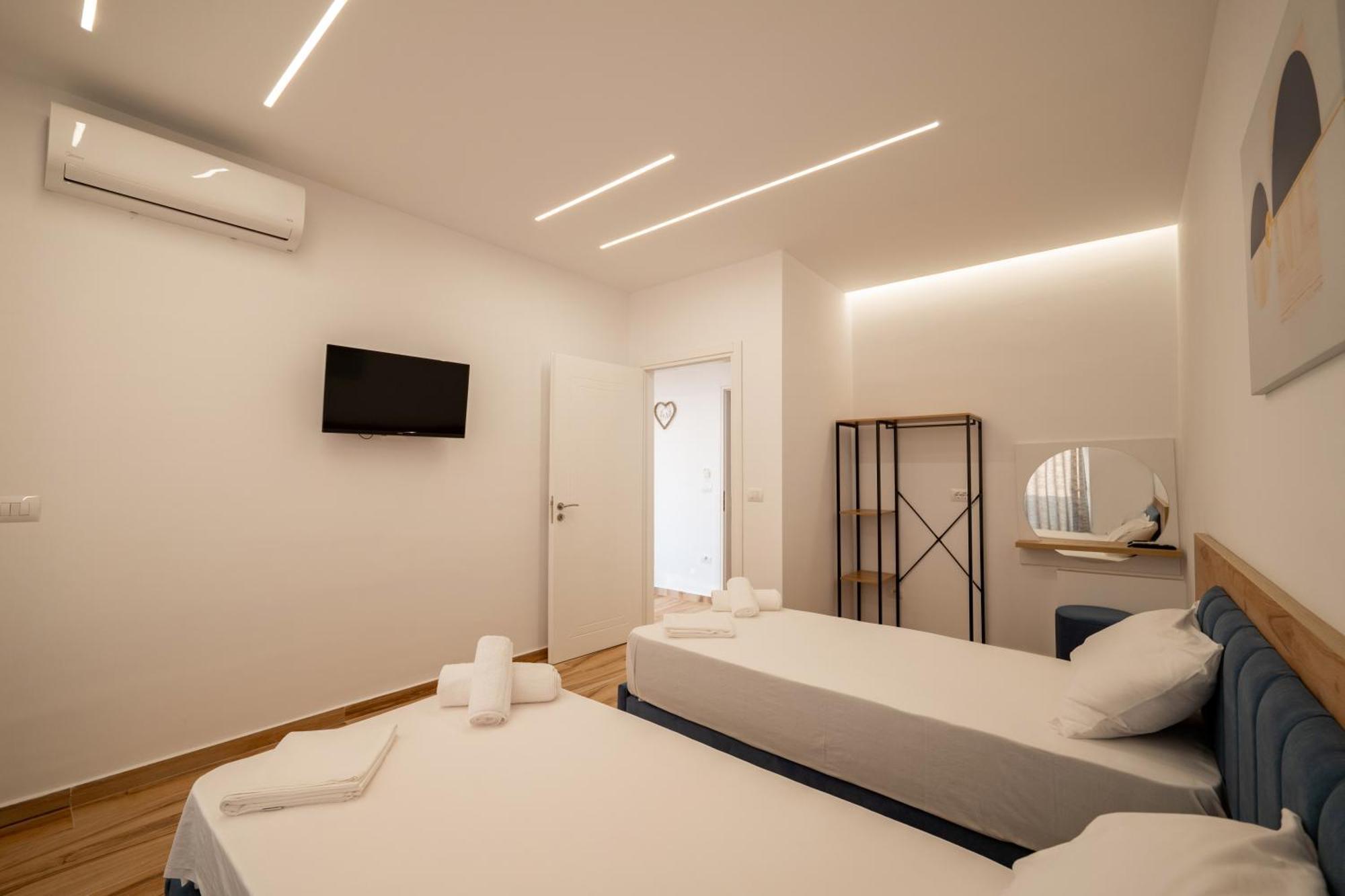 Vila Amare Sarandë Kamer foto